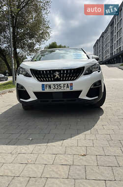 Внедорожник / Кроссовер Peugeot 3008 2020 в Новояворовске
