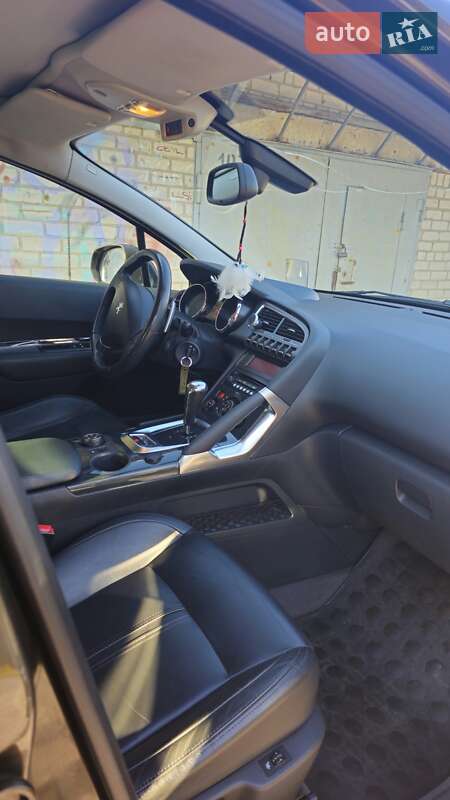Позашляховик / Кросовер Peugeot 3008 2011 в Борисполі