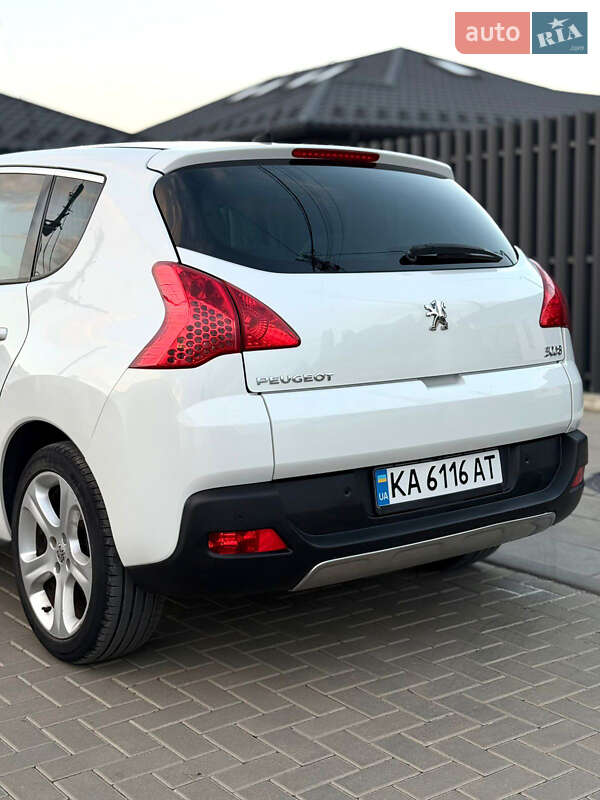 Позашляховик / Кросовер Peugeot 3008 2010 в Луцьку