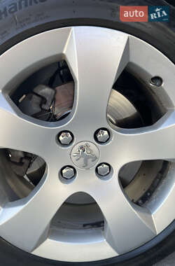 Внедорожник / Кроссовер Peugeot 3008 2010 в Тернополе