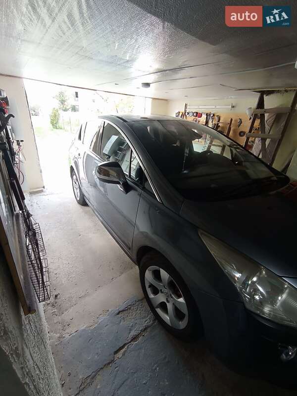 Позашляховик / Кросовер Peugeot 3008 2011 в Стрию фото 5 Позашляховик / Кросовер Peugeot 3008 2011 в Стрию