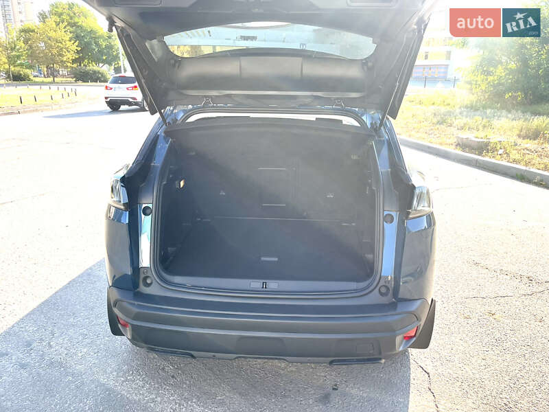 Внедорожник / Кроссовер Peugeot 3008 2021 в Киеве