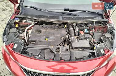 Внедорожник / Кроссовер Peugeot 3008 2017 в 
