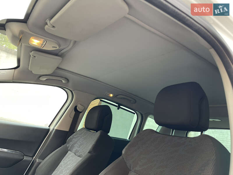 Позашляховик / Кросовер Peugeot 3008 2011 в Коломиї