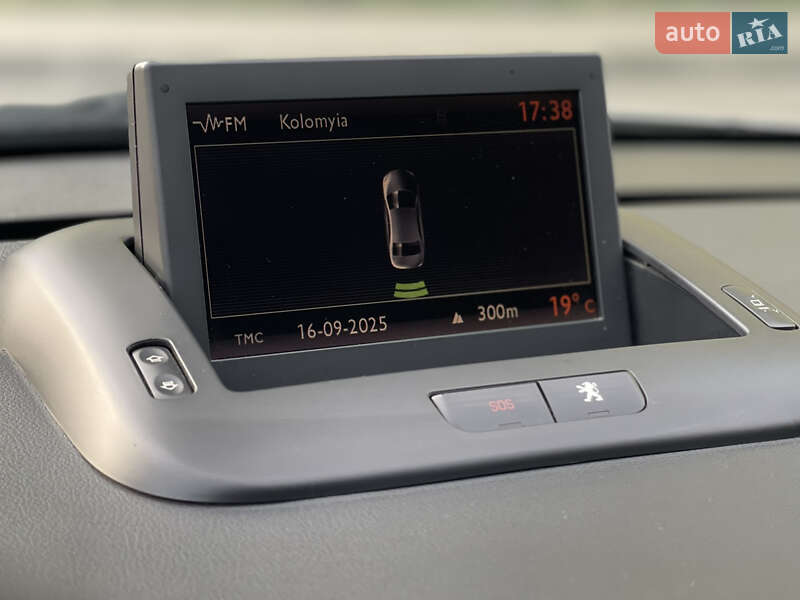 Позашляховик / Кросовер Peugeot 3008 2011 в Коломиї