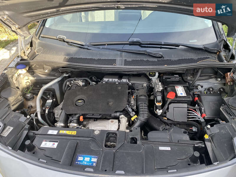 Позашляховик / Кросовер Peugeot 3008 2018 в Житомирі