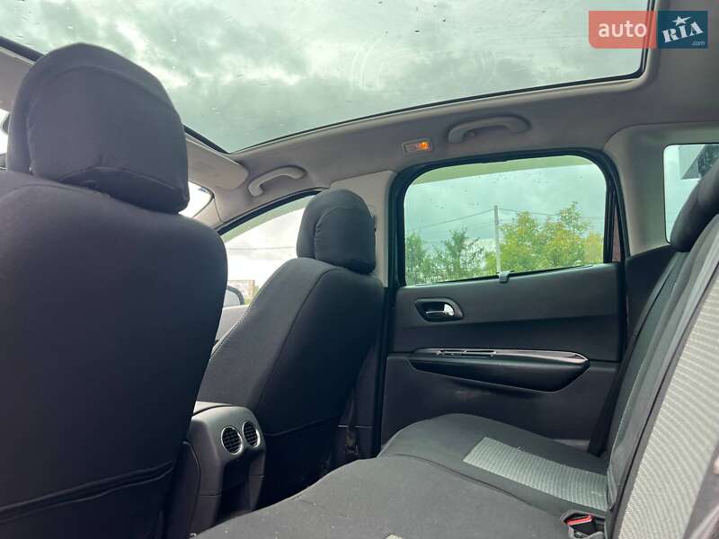 Позашляховик / Кросовер Peugeot 3008 2011 в Івано-Франківську