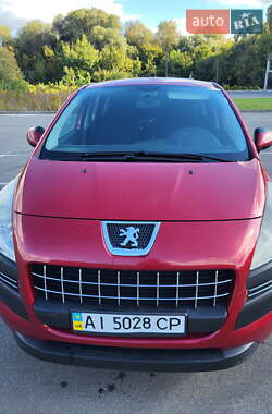 Внедорожник / Кроссовер Peugeot 3008 2011 в Ирпене