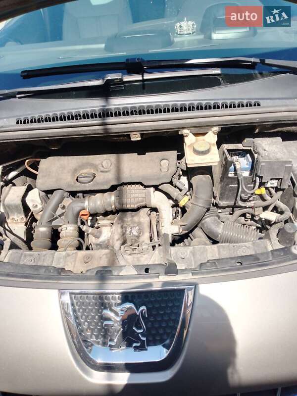 Позашляховик / Кросовер Peugeot 3008 2010 в Білгороді-Дністровському