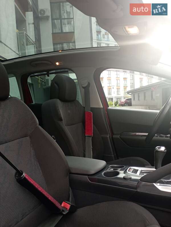 Позашляховик / Кросовер Peugeot 3008 2011 в Івано-Франківську