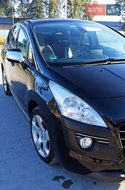 Позашляховик / Кросовер Peugeot 3008 2010 в Львові