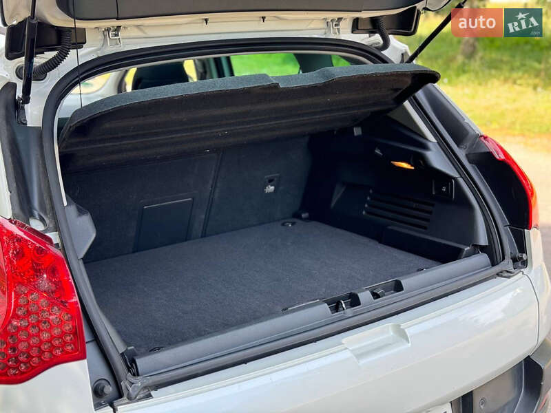 Позашляховик / Кросовер Peugeot 3008 2011 в Старокостянтинові