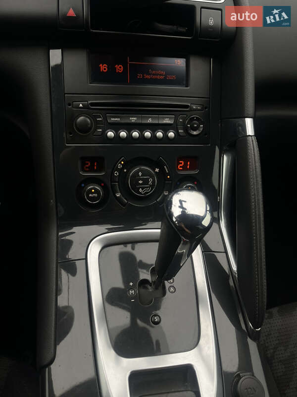 Внедорожник / Кроссовер Peugeot 3008 2011 в Львове