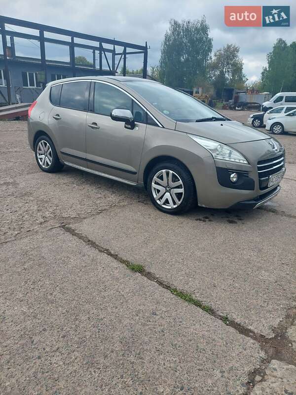 Позашляховик / Кросовер Peugeot 3008 2013 в Нововолинську