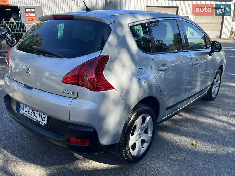 Позашляховик / Кросовер Peugeot 3008 2011 в Києві
