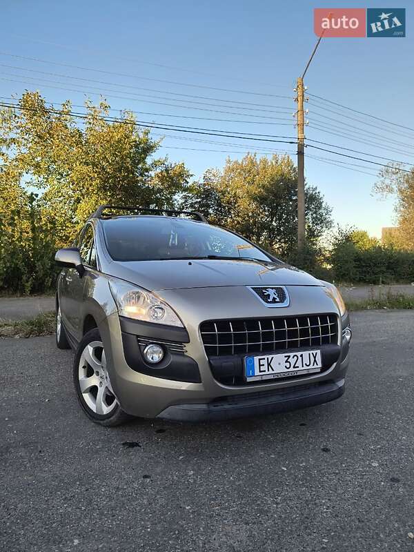 Внедорожник / Кроссовер Peugeot 3008 2011 в Калуше