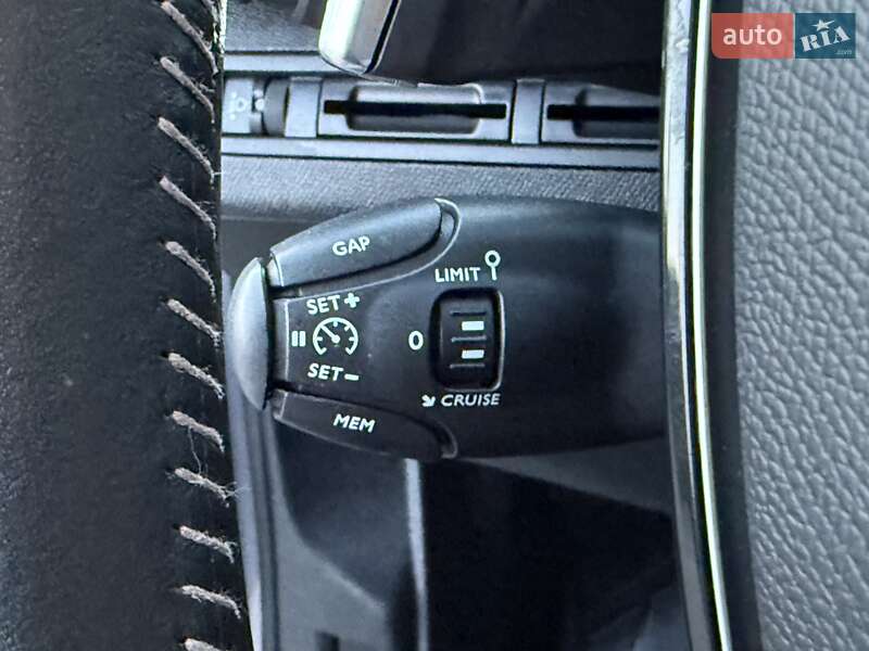 Позашляховик / Кросовер Peugeot 3008 2020 в Стрию