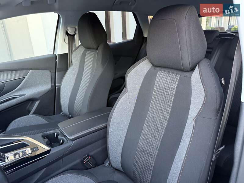 Позашляховик / Кросовер Peugeot 3008 2020 в Стрию