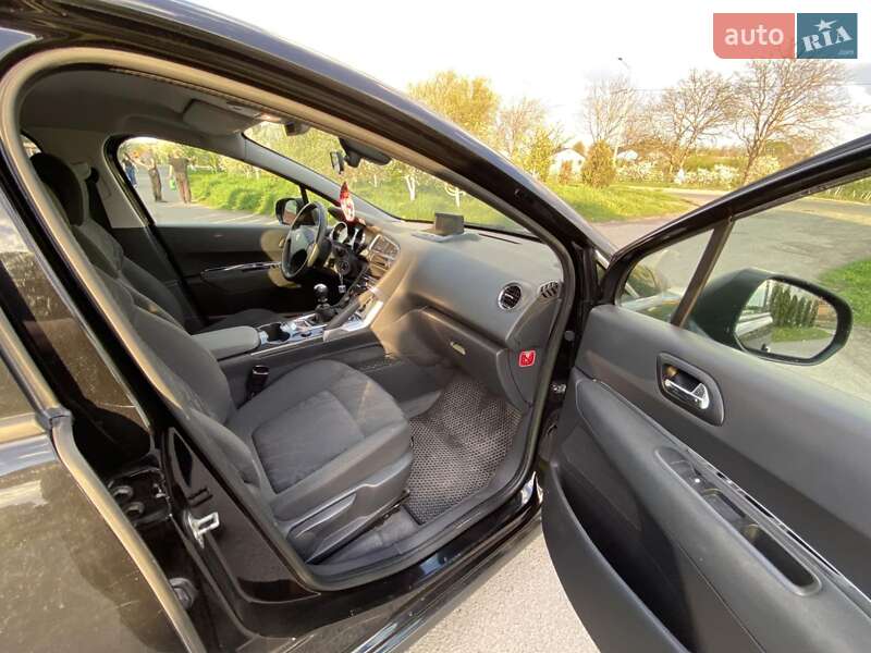 Внедорожник / Кроссовер Peugeot 3008 2013 в Ровно