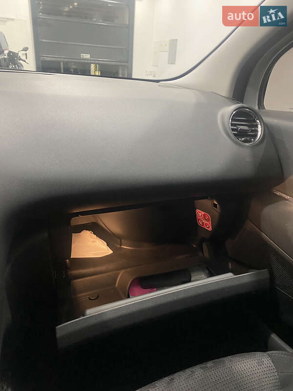 Внедорожник / Кроссовер Peugeot 3008 2011 в Киеве фото 36 Внедорожник / Кроссовер Peugeot 3008 2011 в Киеве