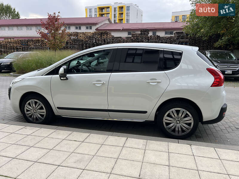 Позашляховик / Кросовер Peugeot 3008 2012 в Львові