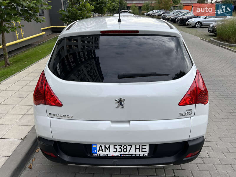 Позашляховик / Кросовер Peugeot 3008 2012 в Львові