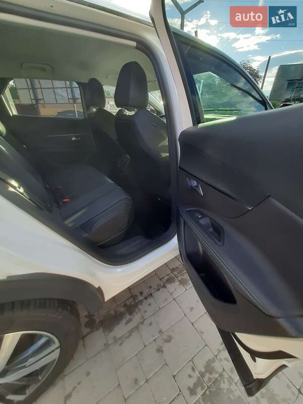 Позашляховик / Кросовер Peugeot 3008 2021 в Ужгороді