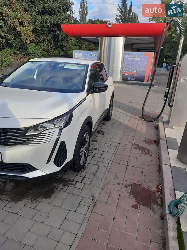 Позашляховик / Кросовер Peugeot 3008 2021 в Ужгороді