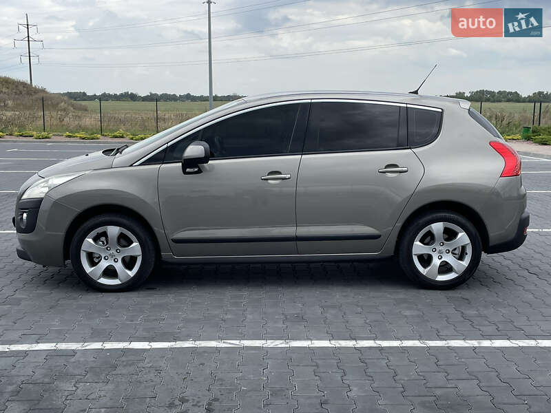 Внедорожник / Кроссовер Peugeot 3008 2011 в Житомире
