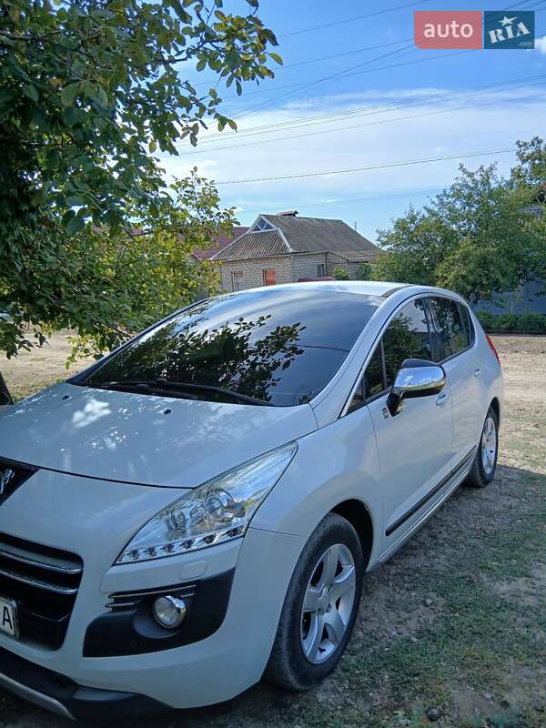 Внедорожник / Кроссовер Peugeot 3008 2012 в Новой Одессе