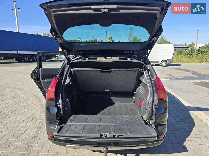 Позашляховик / Кросовер Peugeot 3008 2011 в Львові