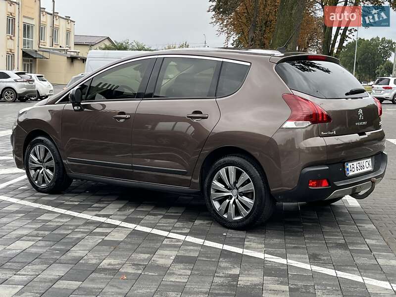 Позашляховик / Кросовер Peugeot 3008 2015 в Хмільнику