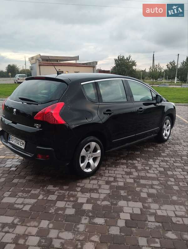 Внедорожник / Кроссовер Peugeot 3008 2010 в Теофиполе