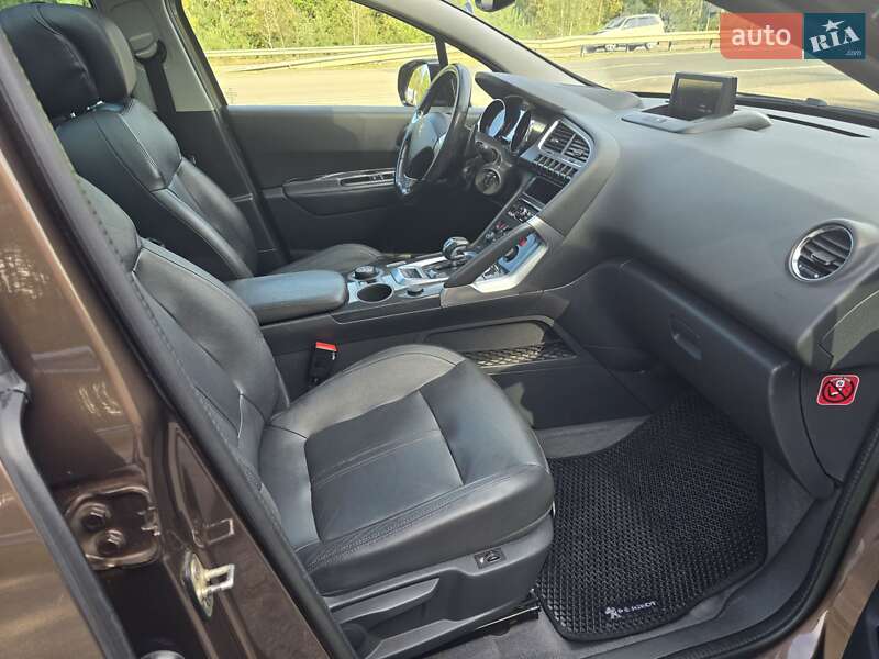 Позашляховик / Кросовер Peugeot 3008 2014 в Луцьку