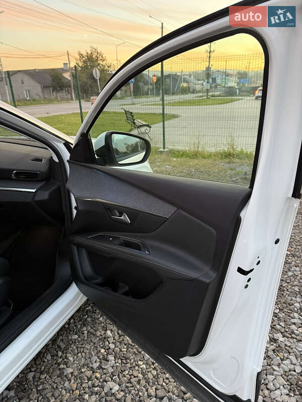 Позашляховик / Кросовер Peugeot 3008 2020 в Бережанах фото 12 Позашляховик / Кросовер Peugeot 3008 2020 в Бережанах