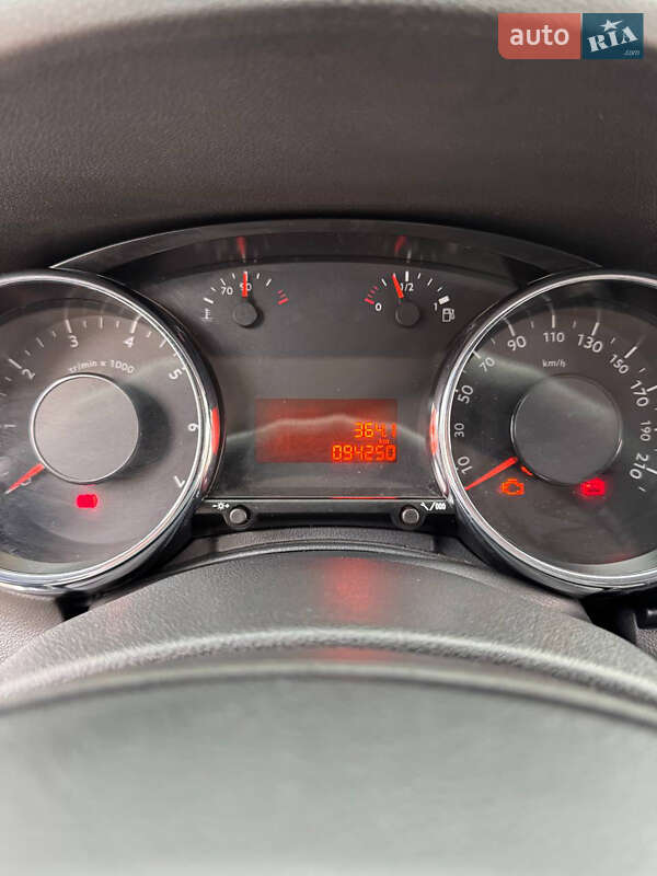 Позашляховик / Кросовер Peugeot 3008 2013 в Первомайську