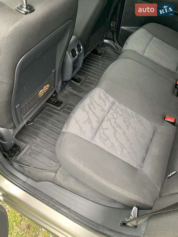 Позашляховик / Кросовер Peugeot 3008 2010 в Чорткові фото 12 Позашляховик / Кросовер Peugeot 3008 2010 в Чорткові