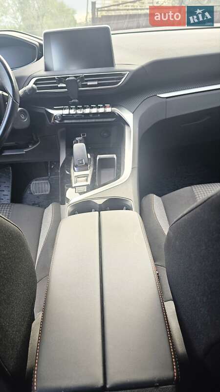 Позашляховик / Кросовер Peugeot 3008 2019 в Івано-Франківську