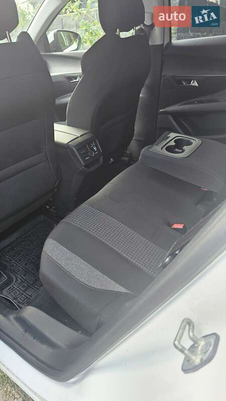 Позашляховик / Кросовер Peugeot 3008 2019 в Івано-Франківську