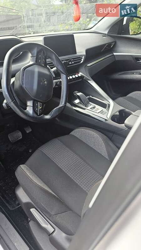 Позашляховик / Кросовер Peugeot 3008 2019 в Івано-Франківську