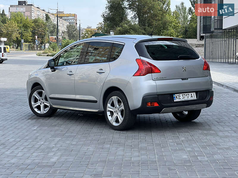 Позашляховик / Кросовер Peugeot 3008 2012 в Дніпрі