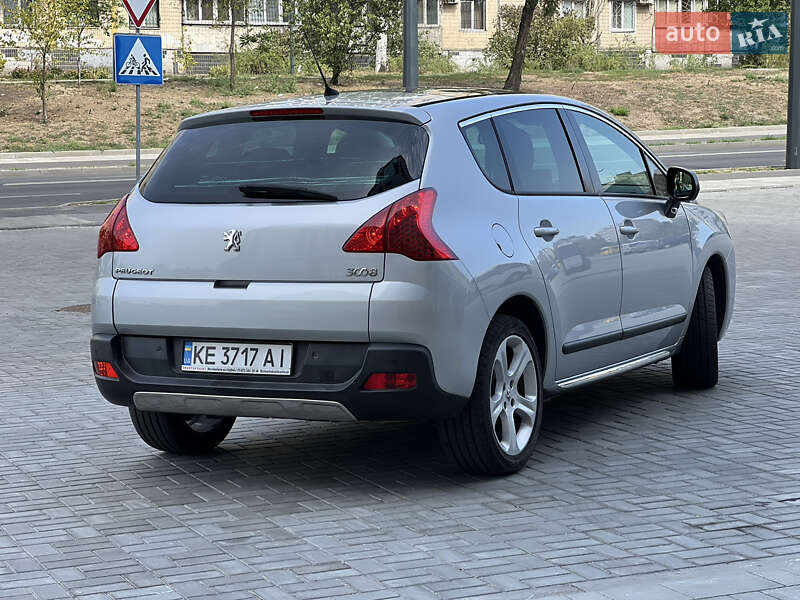 Позашляховик / Кросовер Peugeot 3008 2012 в Дніпрі