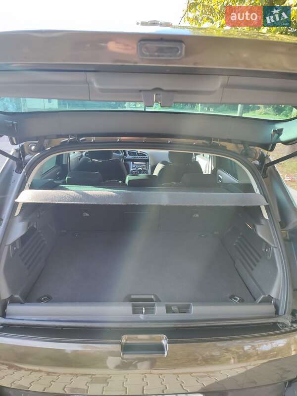 Позашляховик / Кросовер Peugeot 3008 2010 в Стрию