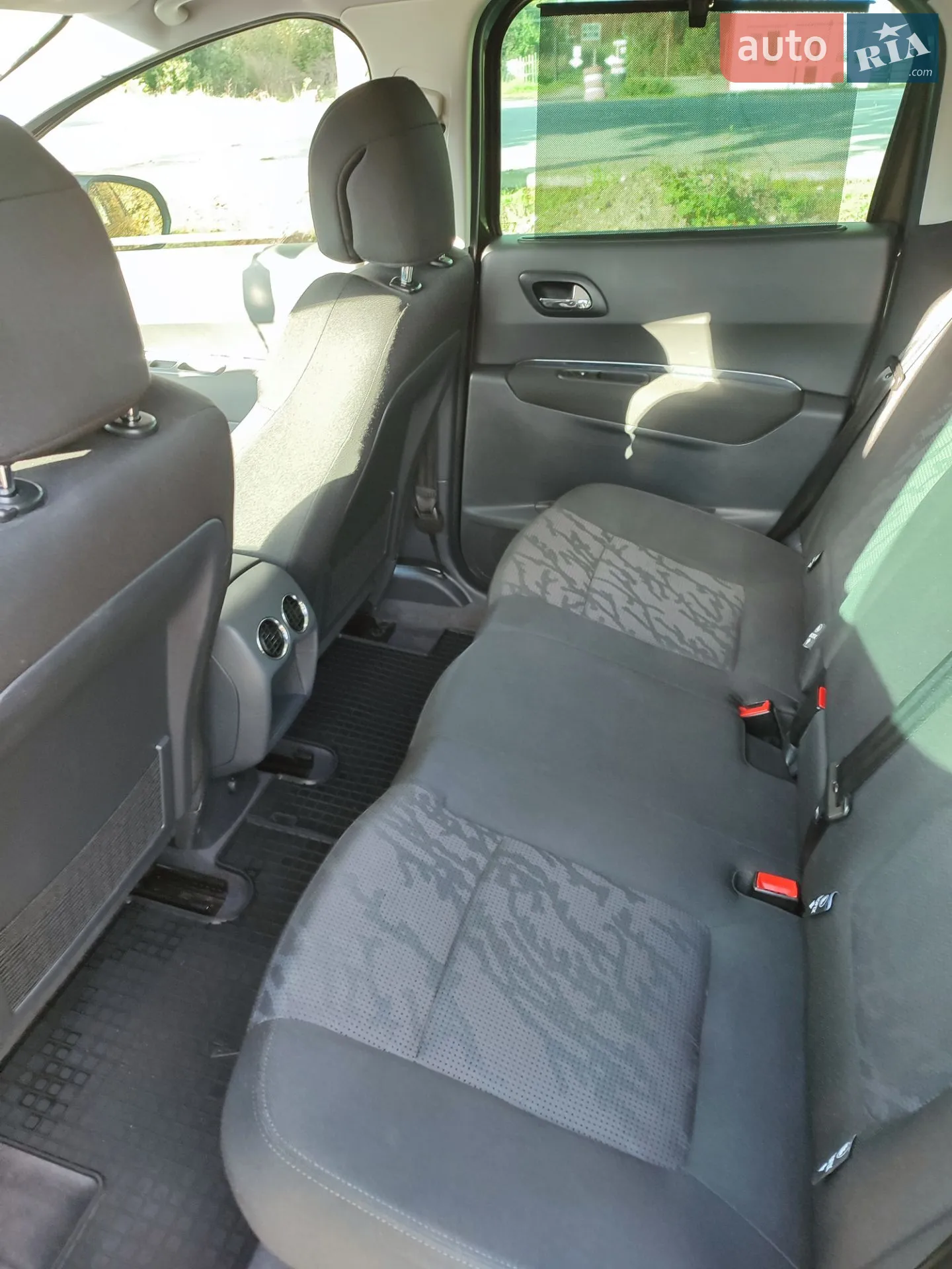 2010 Peugeot 3008 - мініатюра 13