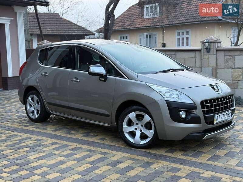 Позашляховик / Кросовер Peugeot 3008 2012 в Косові