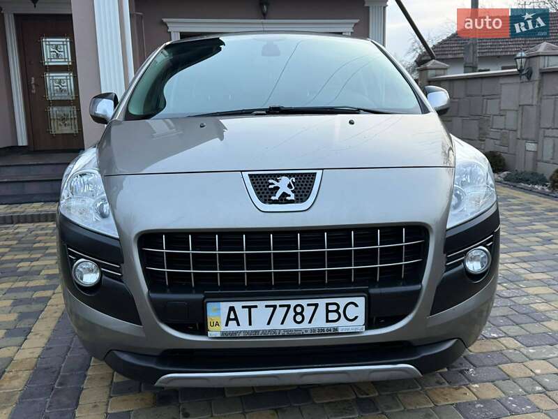 Позашляховик / Кросовер Peugeot 3008 2012 в Косові