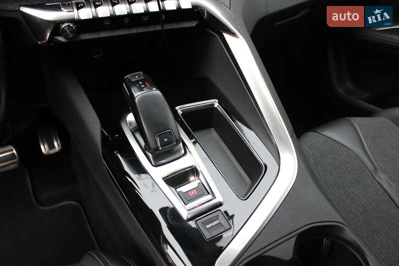 Позашляховик / Кросовер Peugeot 3008 2018 в Черкасах