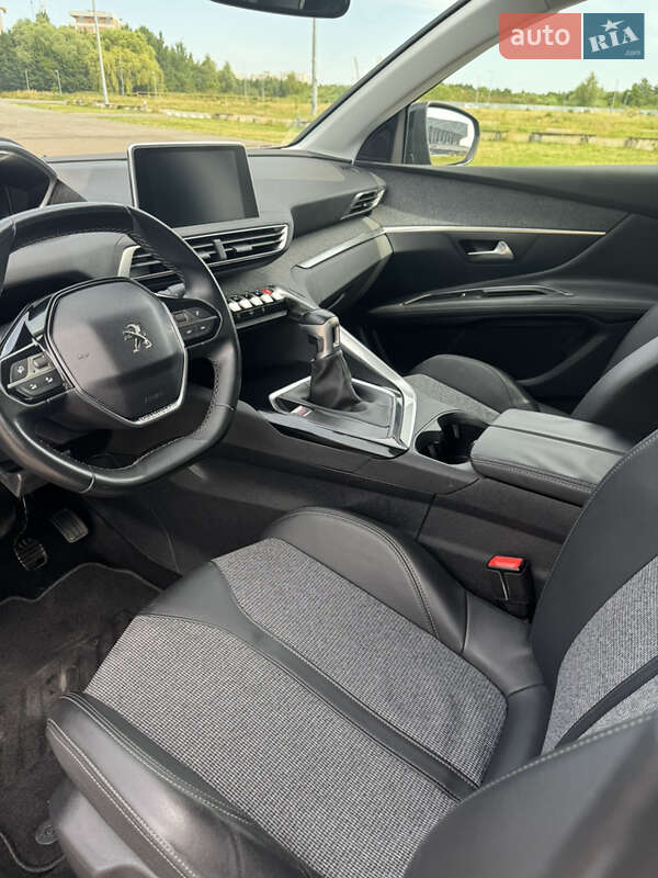 Внедорожник / Кроссовер Peugeot 3008 2018 в Львове