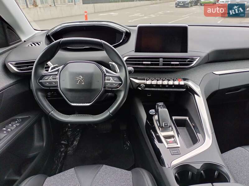 Внедорожник / Кроссовер Peugeot 3008 2020 в Киеве