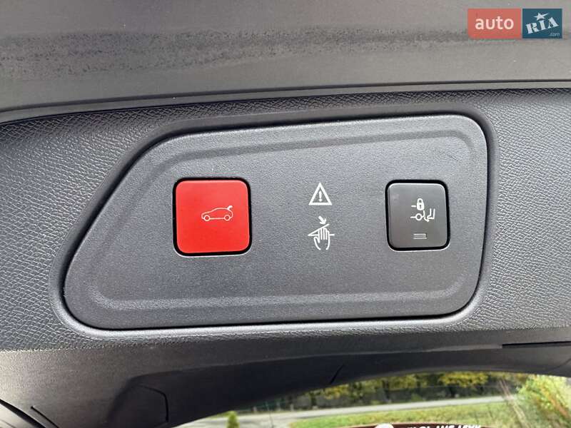 Внедорожник / Кроссовер Peugeot 3008 2017 в Христиновке фото 31 Внедорожник / Кроссовер Peugeot 3008 2017 в Христиновке